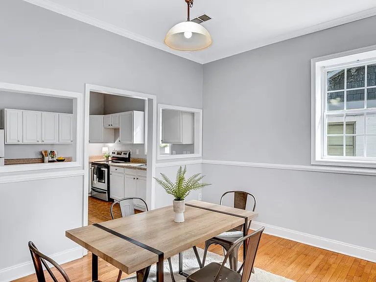 21 Bates Ave NE — Photo 5