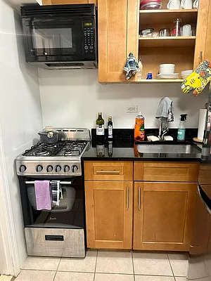 Rented by Tourma Realty LLC | media 14