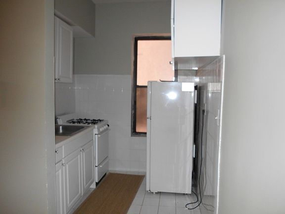 3rd image of 240 W 104th St APT 5D