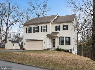 815 W Masters Dr, Cross Junction, VA 22625