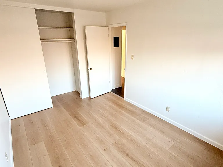 755 Rose Ave #13 — Photo 2