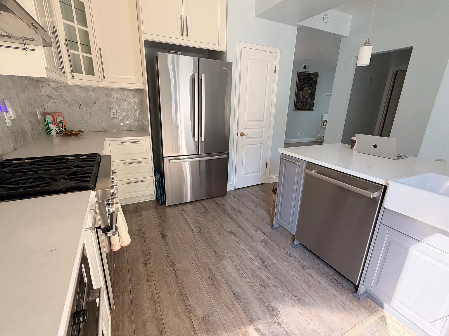 3 bed, 2154 sqft, $3,000 — Photo 1