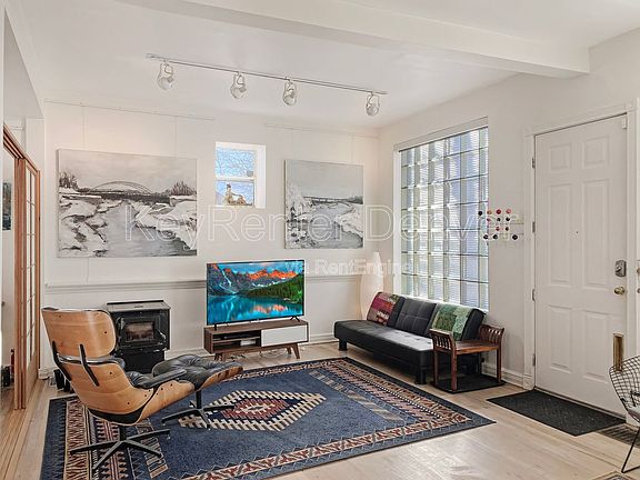 3rd image of 3514 Navajo St