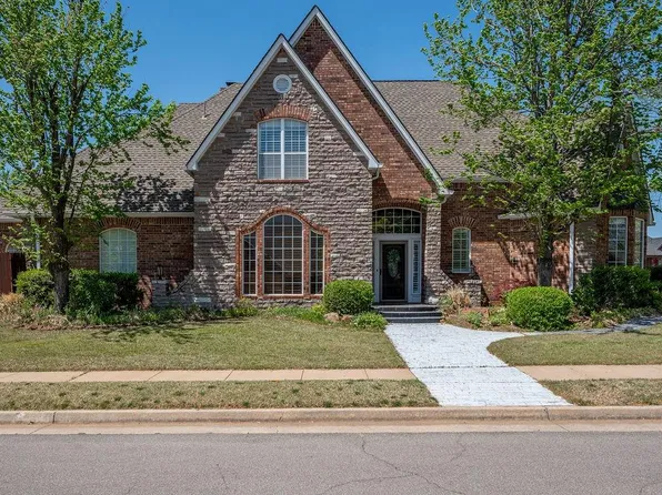 13901 Plantation Way, Edmond, OK 73013