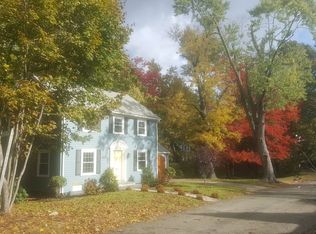 15 Eleanor St, Warwick, RI 02888