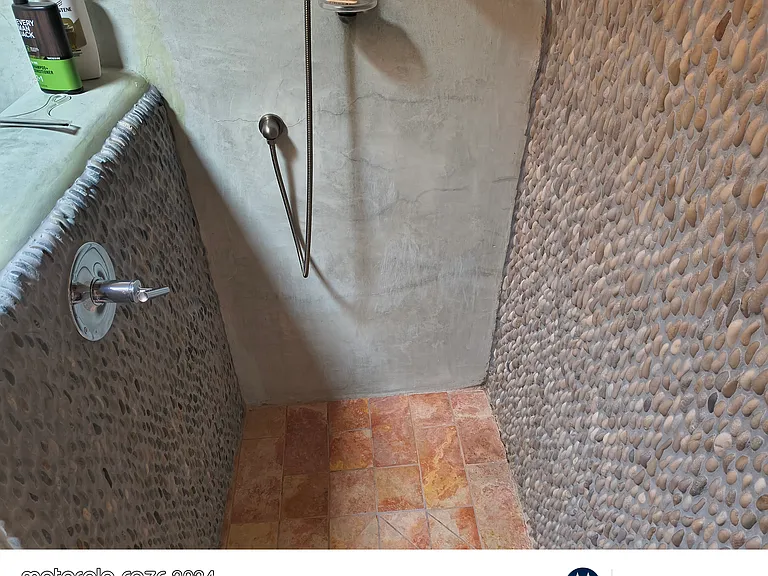 302 Hinde Pl — Photo 6