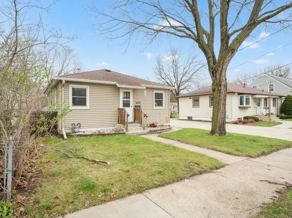 1539 4th St NE, Rochester, MN 55906