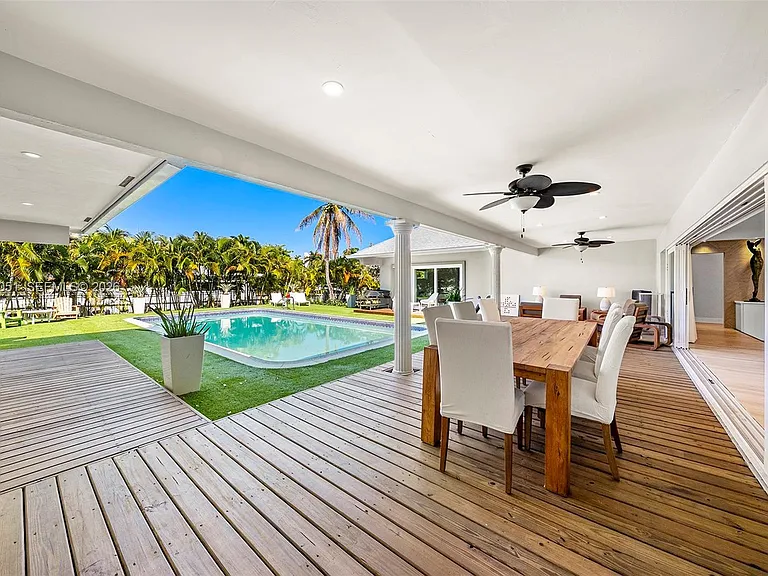 424 Alamanda Dr — Photo 48
