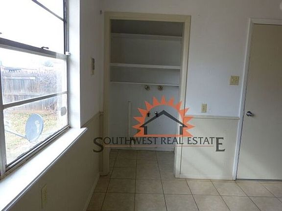 5th image of 533 Circle Dr