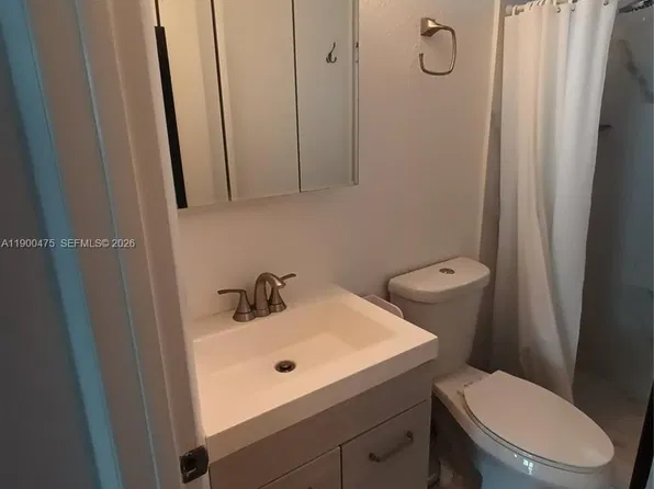 300 74th St APT 3, Miami Beach, FL 33141