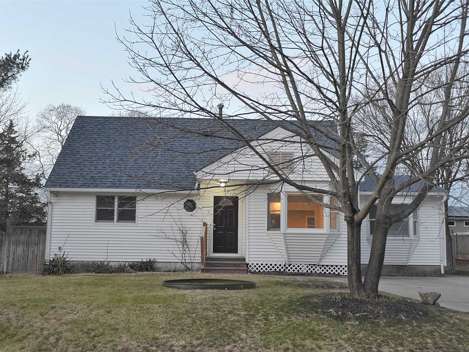 1st image of 5 Tucker Ln