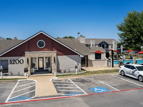 Derby Park Apartments