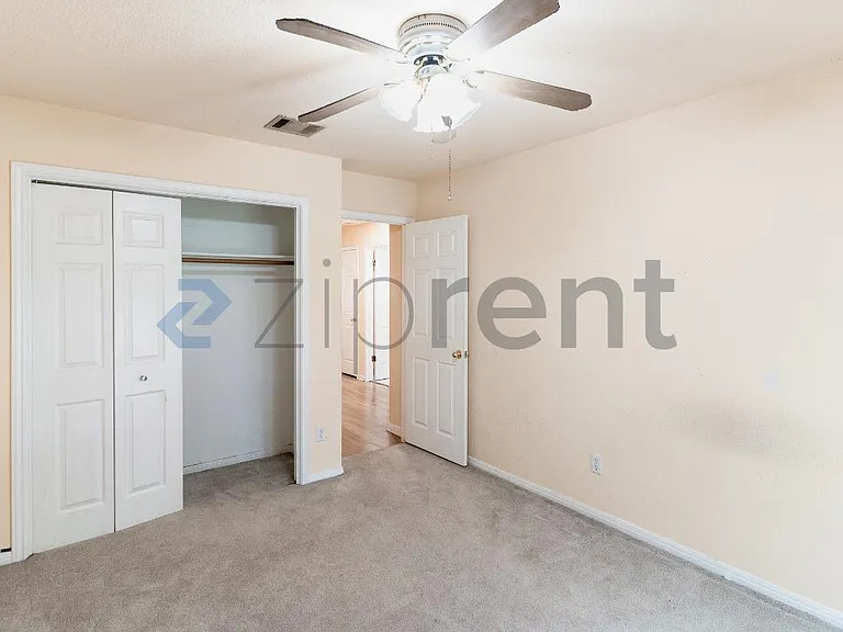 1215 Timber Bend Dr — Photo 15