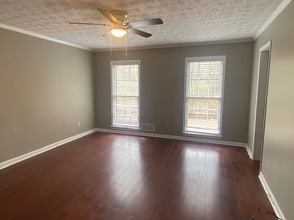 4th image of 240 Brandenburgh Cir #1