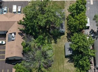 8120 Macomb St, Grosse Ile, MI 48138
