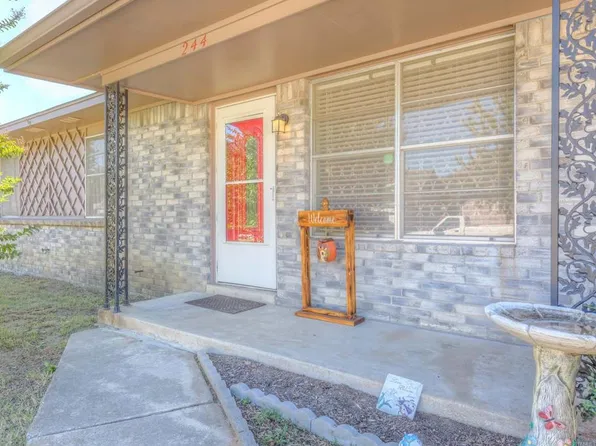 244 S 163rd Ave E, Tulsa, OK 74108
