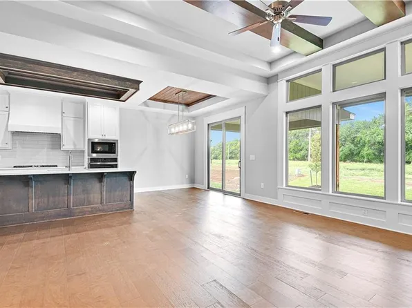 12985 S Alden St, Olathe, KS 66062