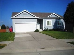 1707 Ridgeview Dr, Papillion, NE 68046