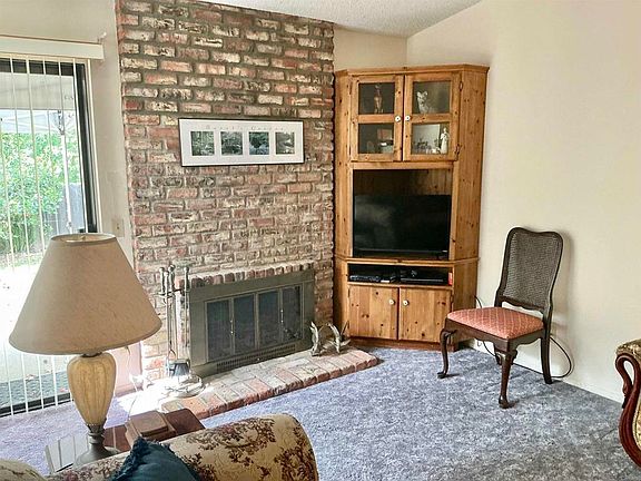 5th image of 956 Woodcreek Rd