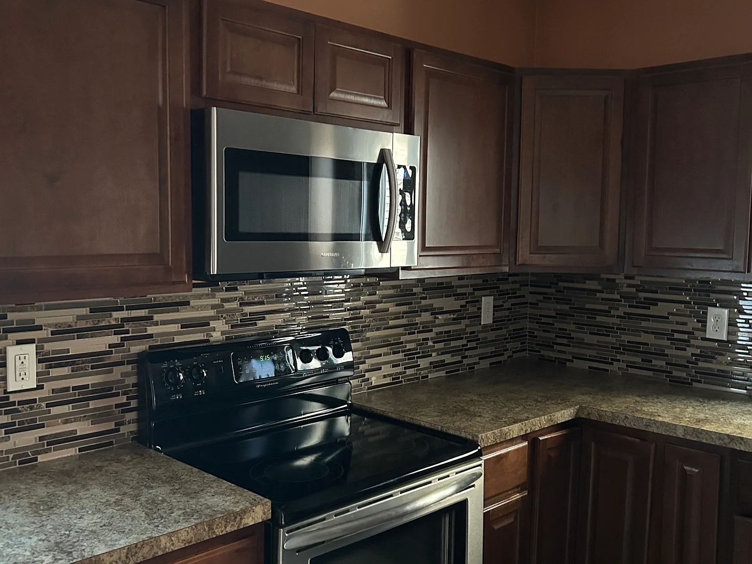 2 bed, 950 sqft, $1,850 — Photo 4