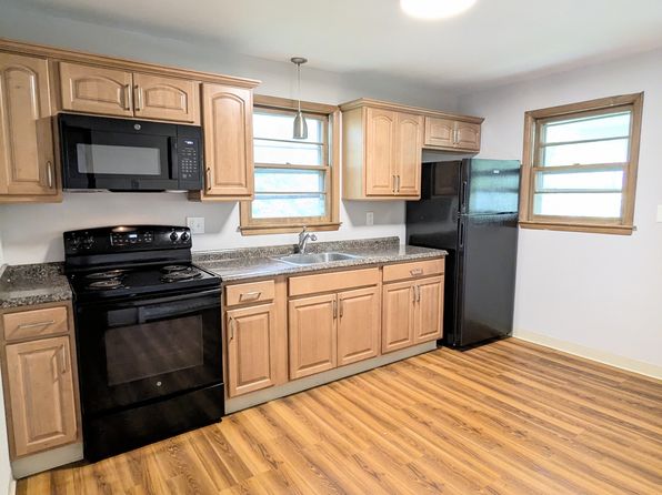 53 Fernwood Ave APT 3