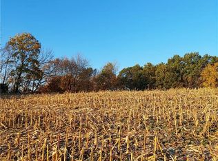 20 Dye Store Rd, Weston, MO 64098