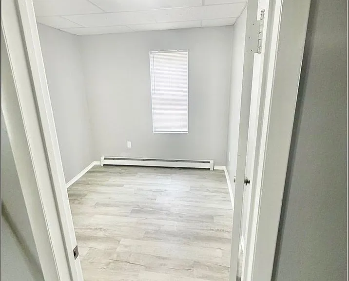 37-41 Mason Avenue — Photo 14