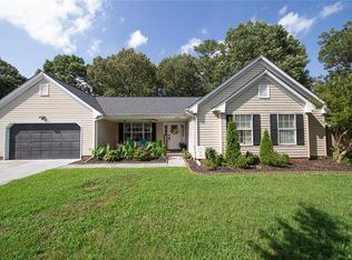 2402 Red Oak Ln, Suffolk, VA 23434