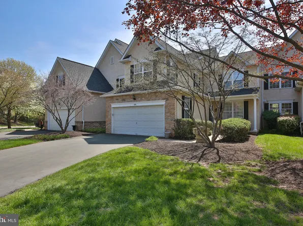 404 Tamworth Ct, Blue Bell, PA 19422