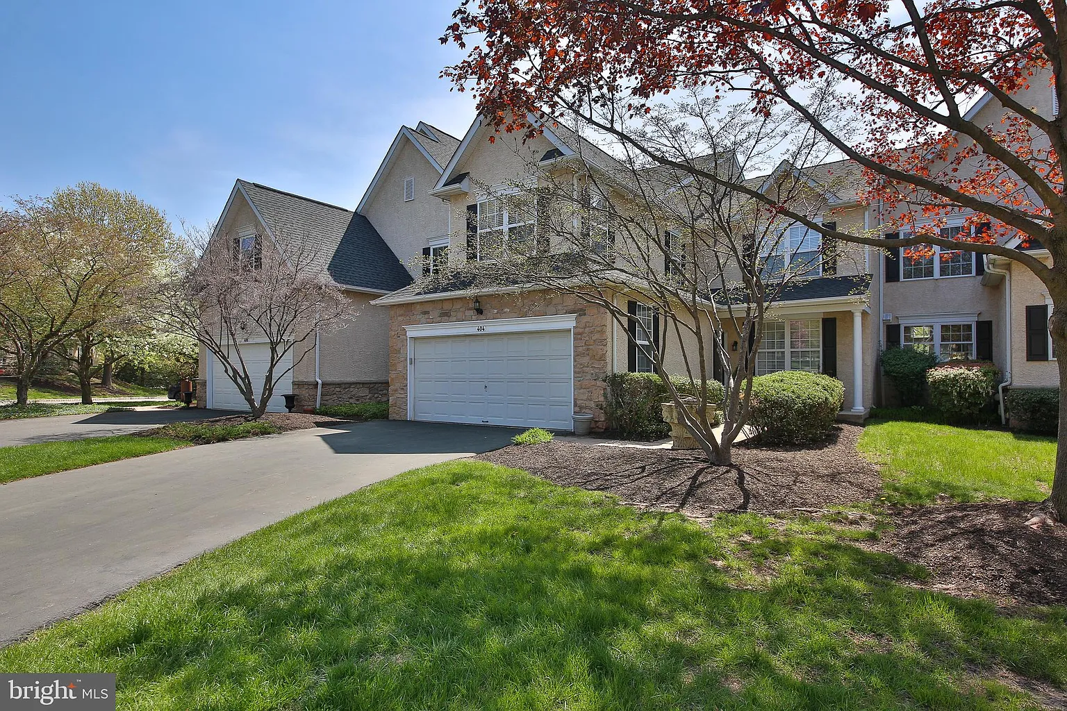 404 Tamworth Ct photo 1