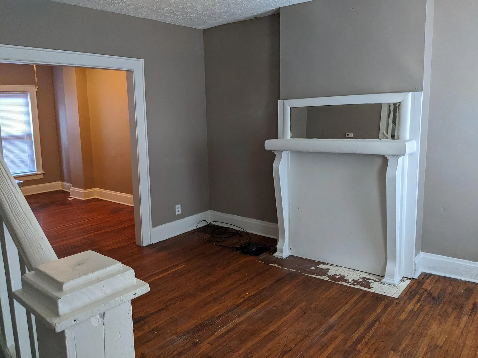 2 bed, 950 sqft, $1,350 — Photo 3