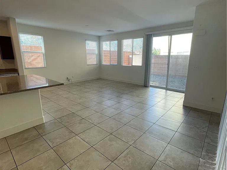 8524 Pitney Ave — Photo 3