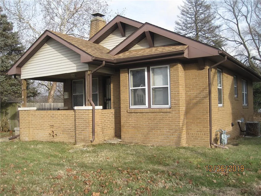 111 Delaware Ave photo 1