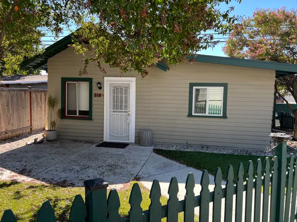 310 1/2 E Foothill Blvd, Monrovia, CA 91016