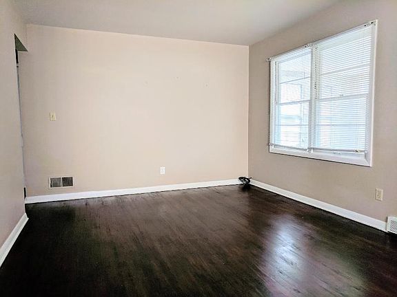 5th image of 3534 Vinton St
