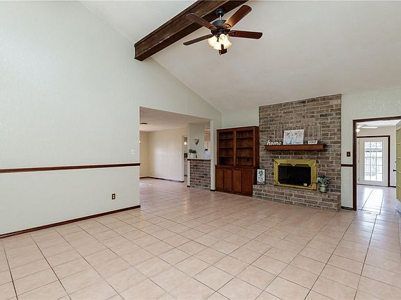 3rd image of 6358 Fitzhugh Dr