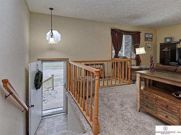 3rd image of 705 Donegal Dr