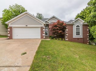 24 Valley View Cir, Bentonville, AR 72712