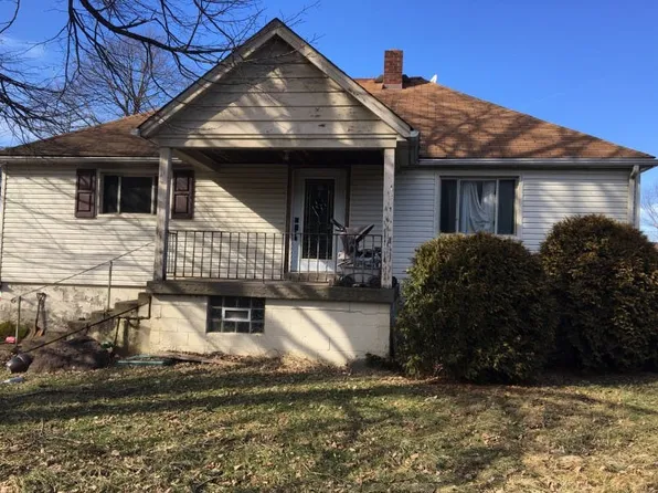 160 McDermott Rd, Trafford, PA 15085