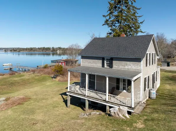 122 Camerons Point Road, Southport, ME 04576