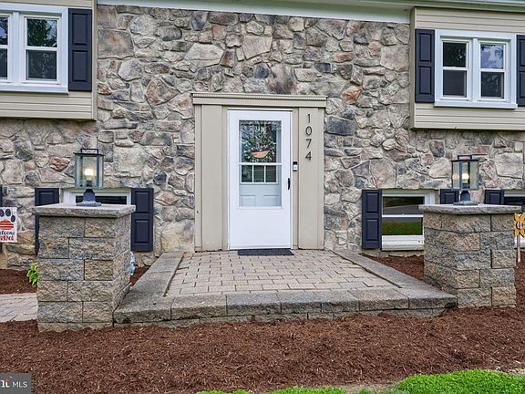 2nd image of 1074 Hearthstone Rd