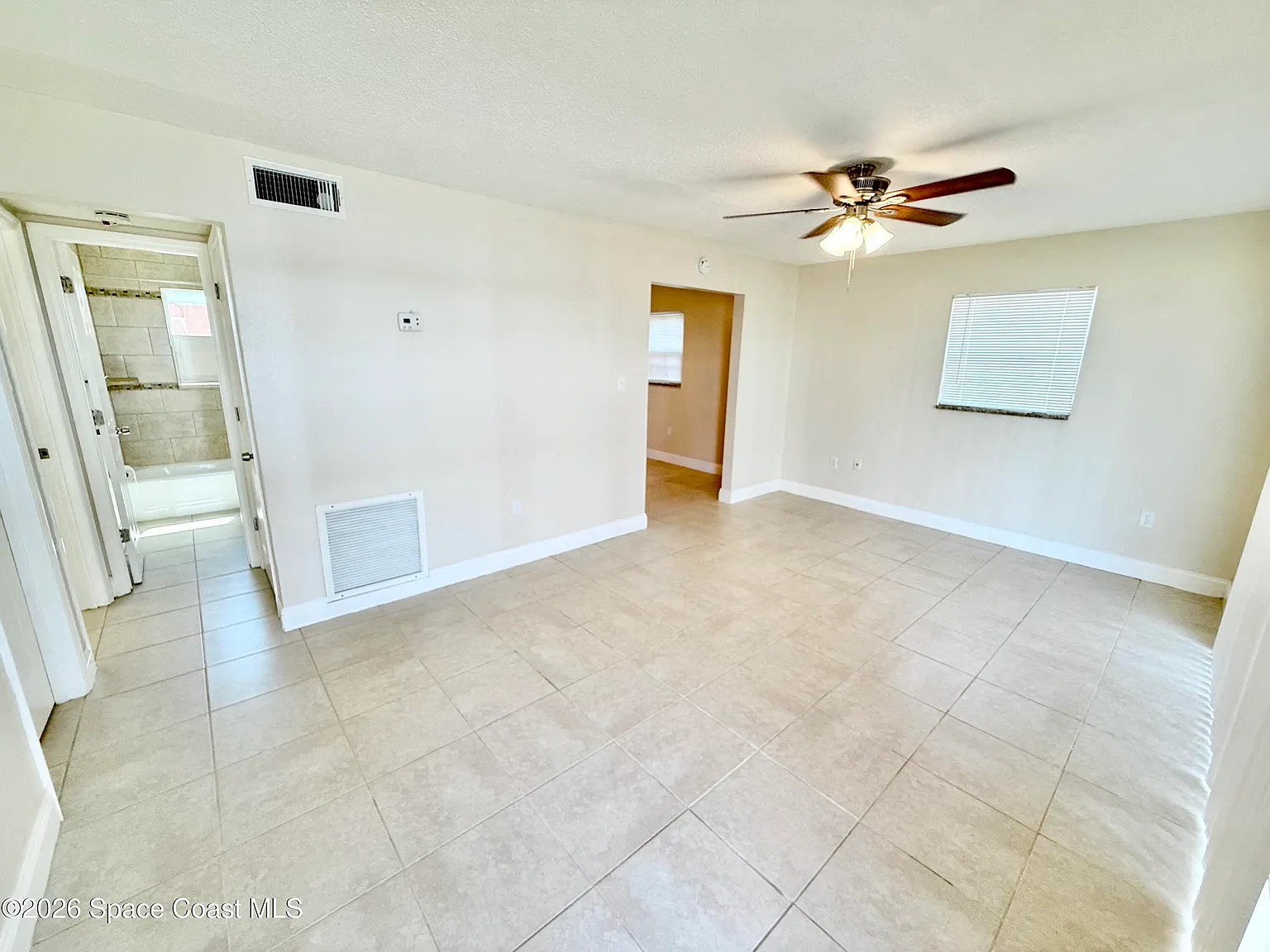 2 bed, 1.0 bath, 840 sqft, $1,550 — Photo 3