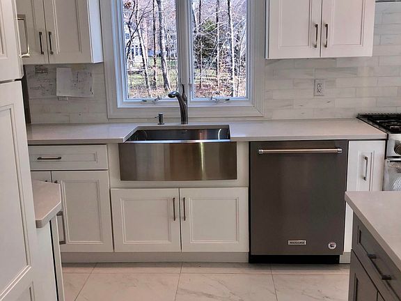 4th image of 58 Serena Ct