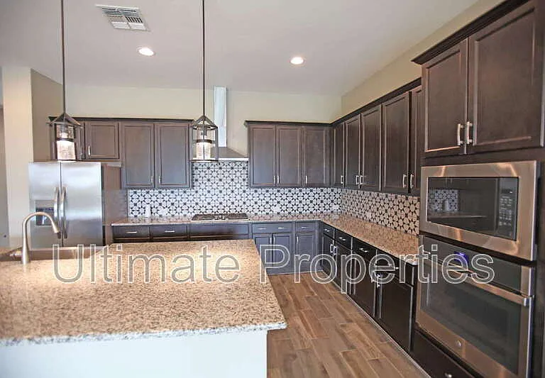 16077 W Montana De Oro Dr — Photo 4