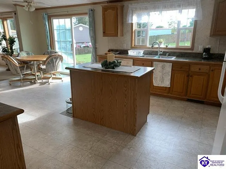 78 Casablanca Ct — Photo 4