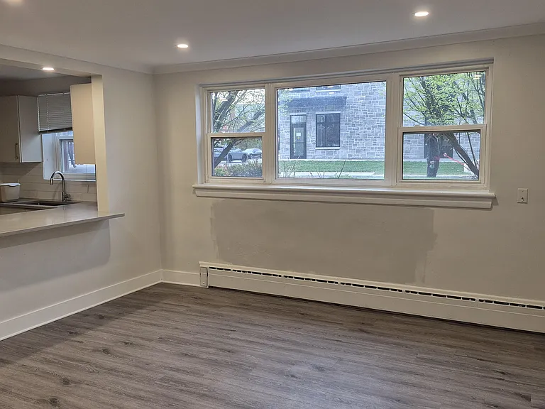 341 Whitby Ave — Photo 7