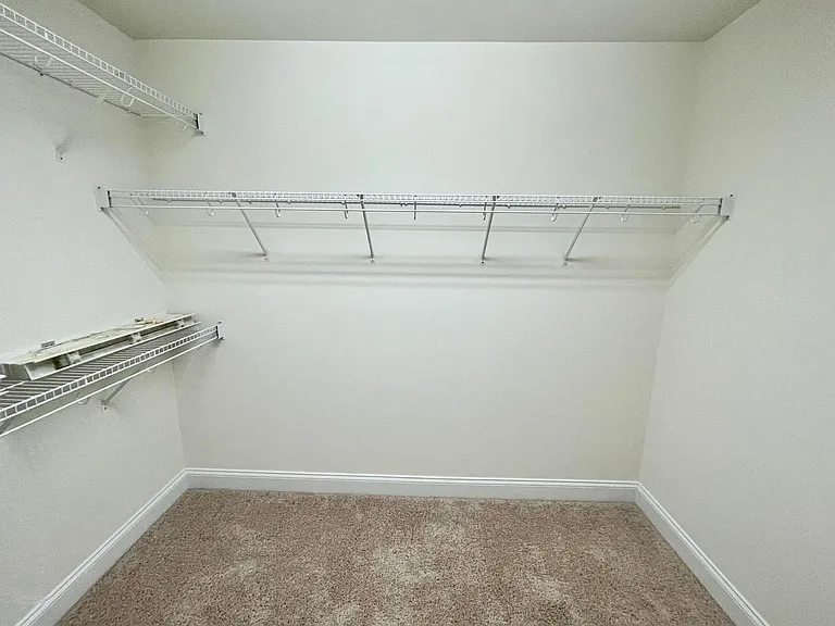 9519 Dellbrook Ct — Photo 17