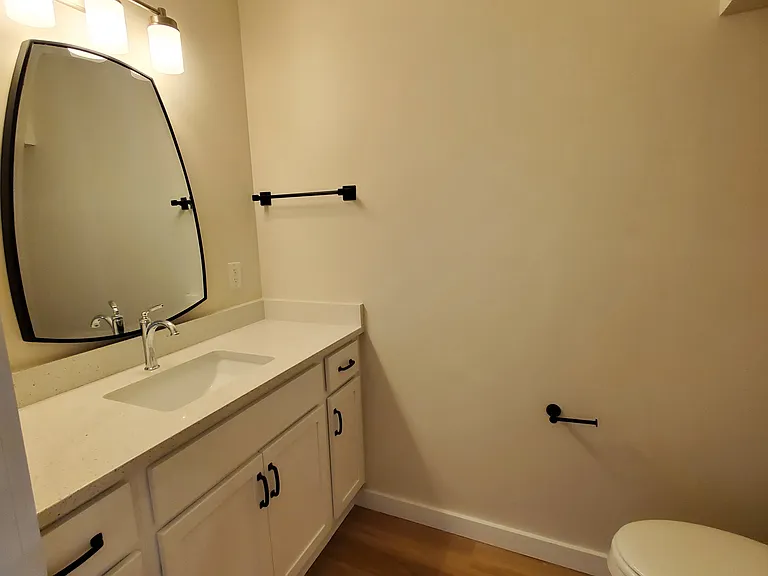 6310 Harvard Ct — Photo 9