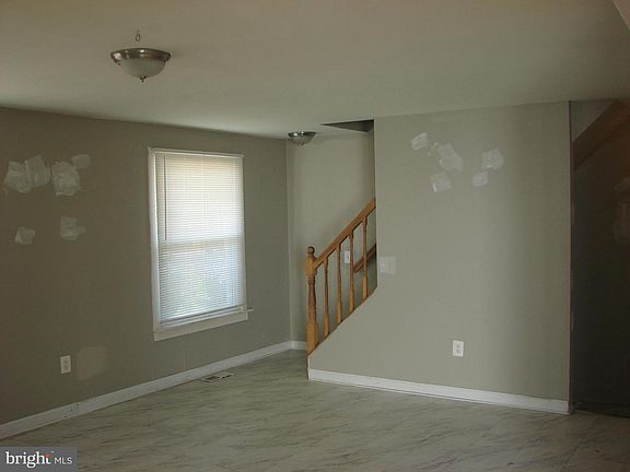 3rd image of 8 Ewing Dr #B