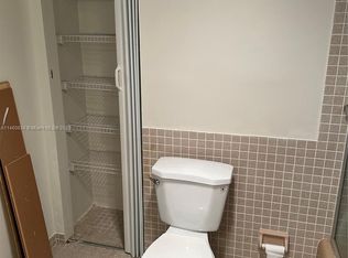 4851 NW 21st St APT 2P, Lauderhill, FL 33313